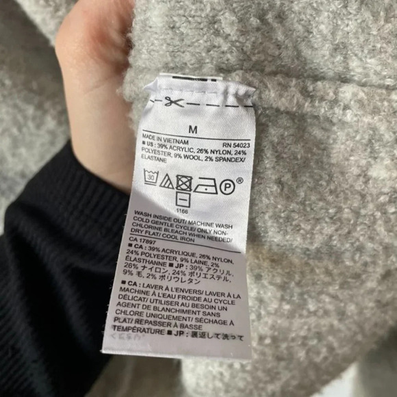 Banana Republic Wool Blend Soft  Knit Crew Sweater Grey Size Medium - Picture 6 of 6